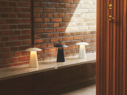 Nordlux rechargeable table lamp Ara To Go 2 LED black