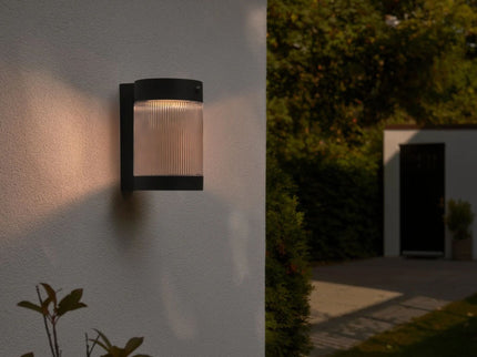 Nordlux solar wall light Coupar LED black