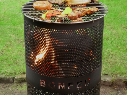 BonVes 34 vuurkorf met grillrooster en eten van BonFeu