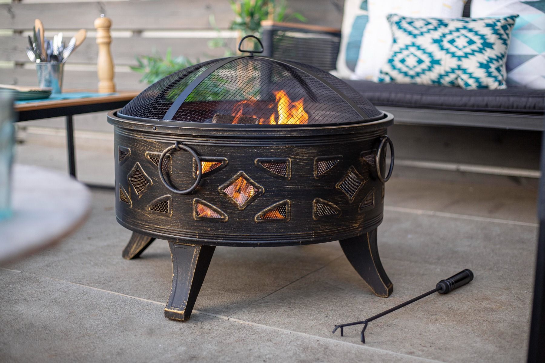 La Hacienda Diamond Firepit