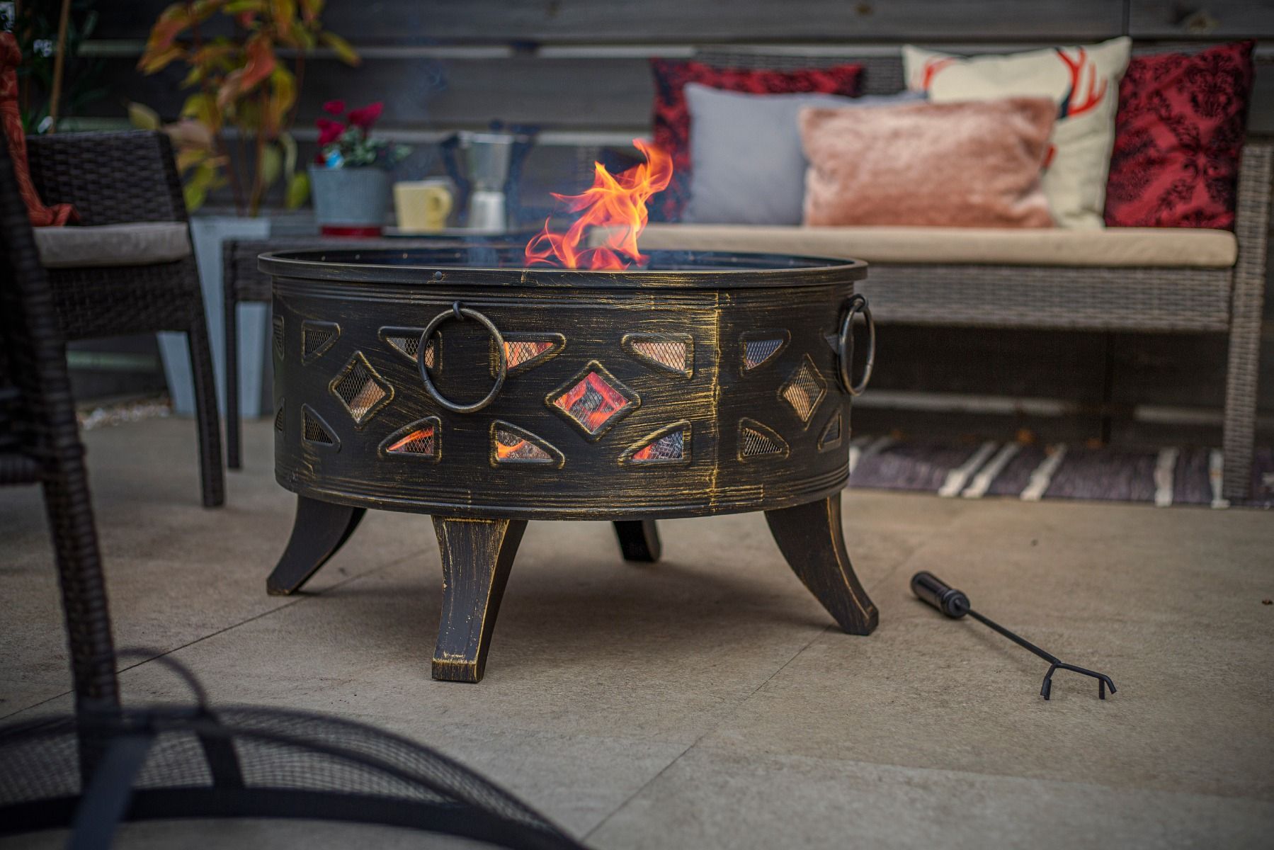 La Hacienda Diamond Firepit