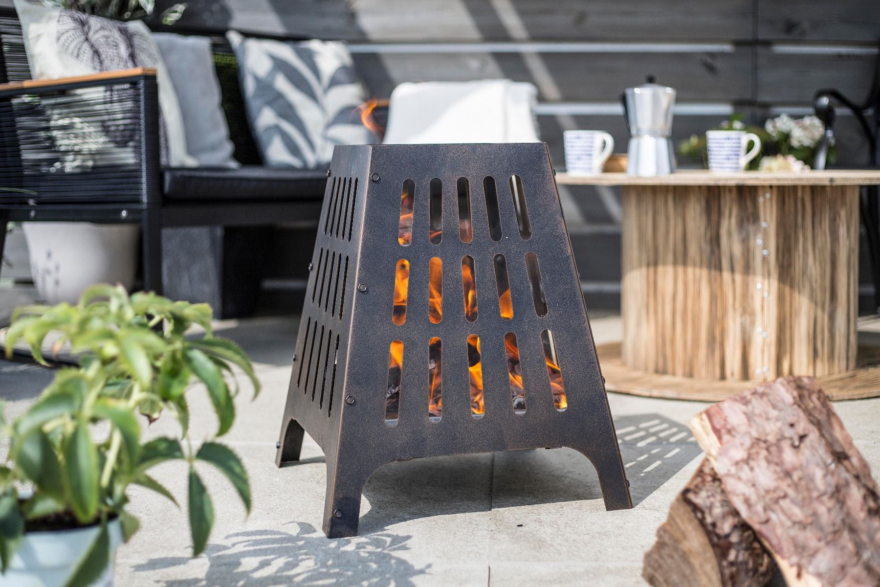 La Hacienda Anubis Firepit