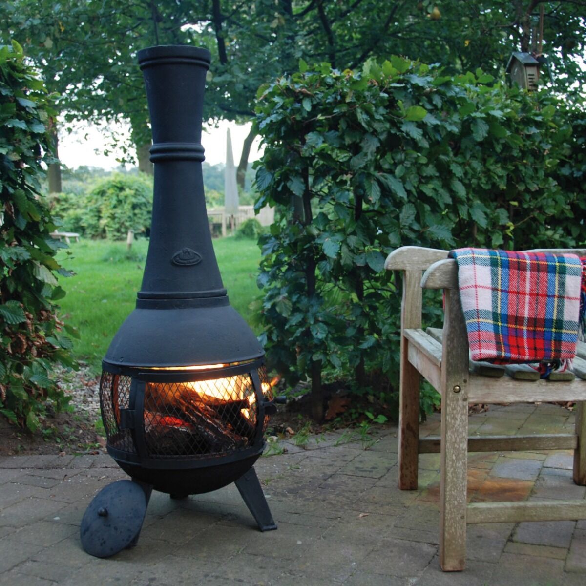 Esschert Terrace Fireplace with Mesh