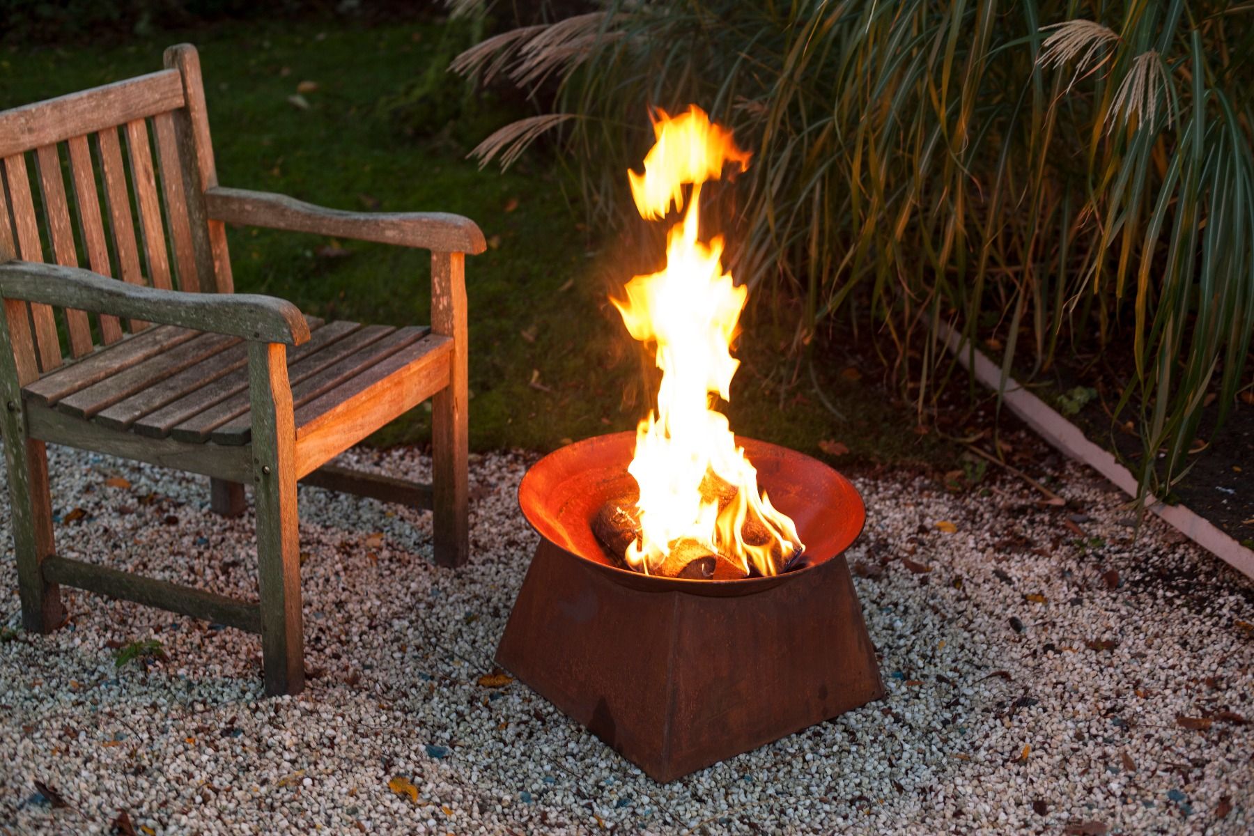 Esschert Rust Fire Bowl with Base (Round) Ø 55 cm