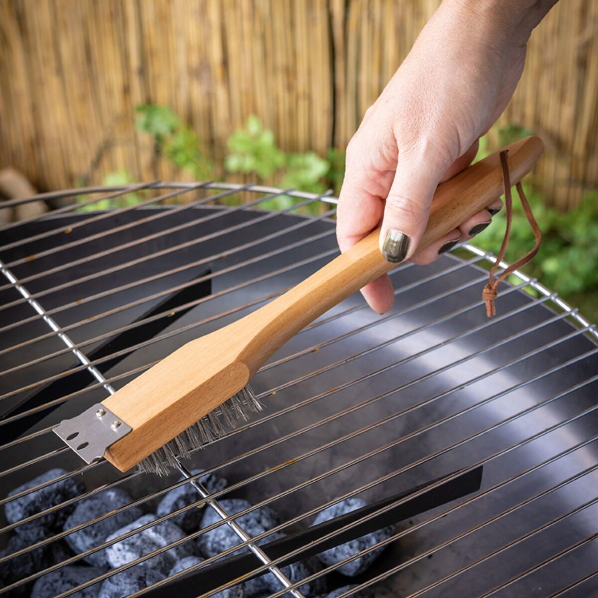 Esschert BBQ 3-in-1 Brush with Handle