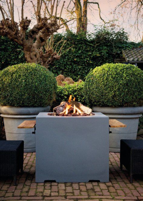 Happy C. Firetable Square Anthracite L&D