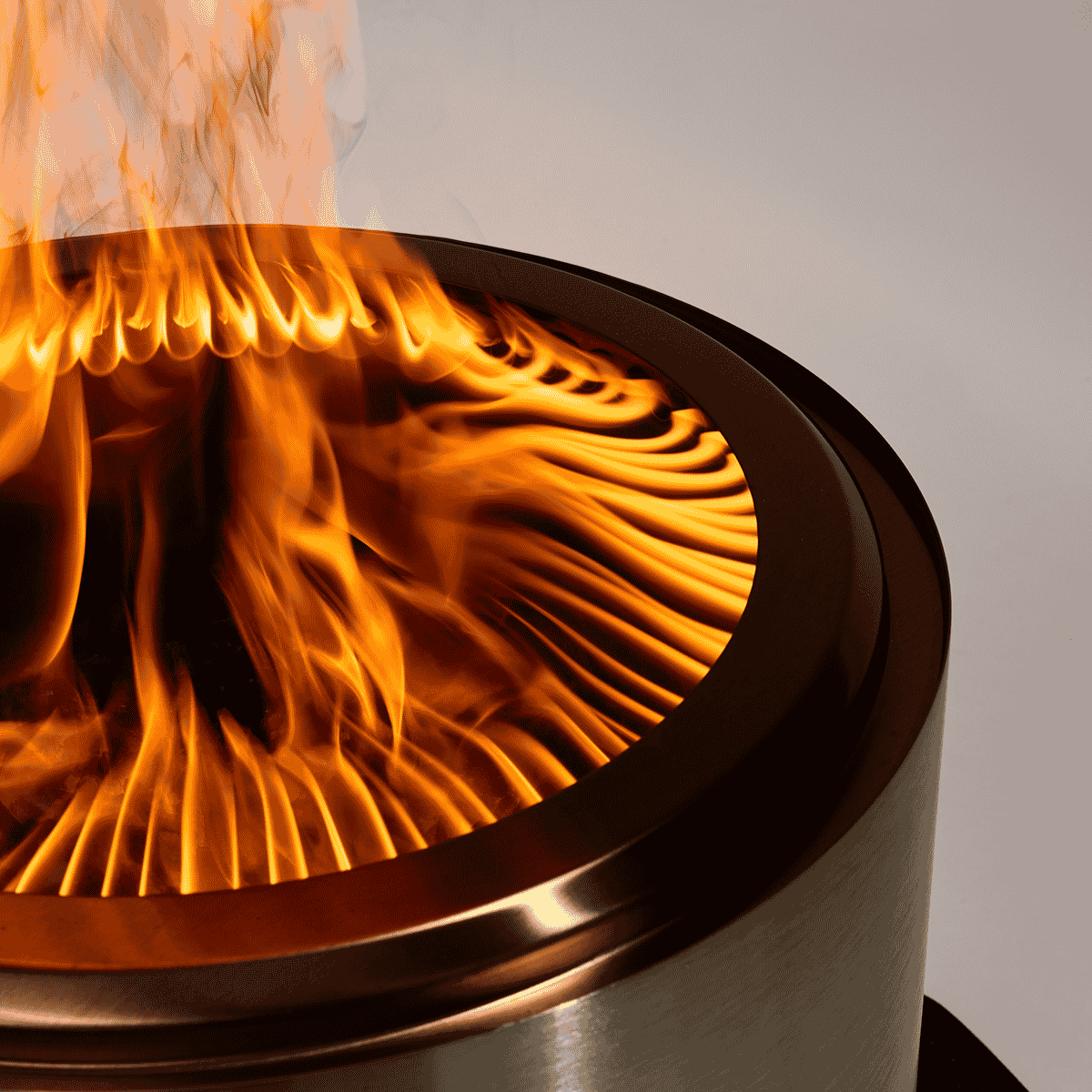 HerQs Smokeless Fire Pit Blaze