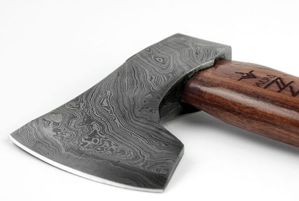 Njord Huldra Damast Medium | Universal axe