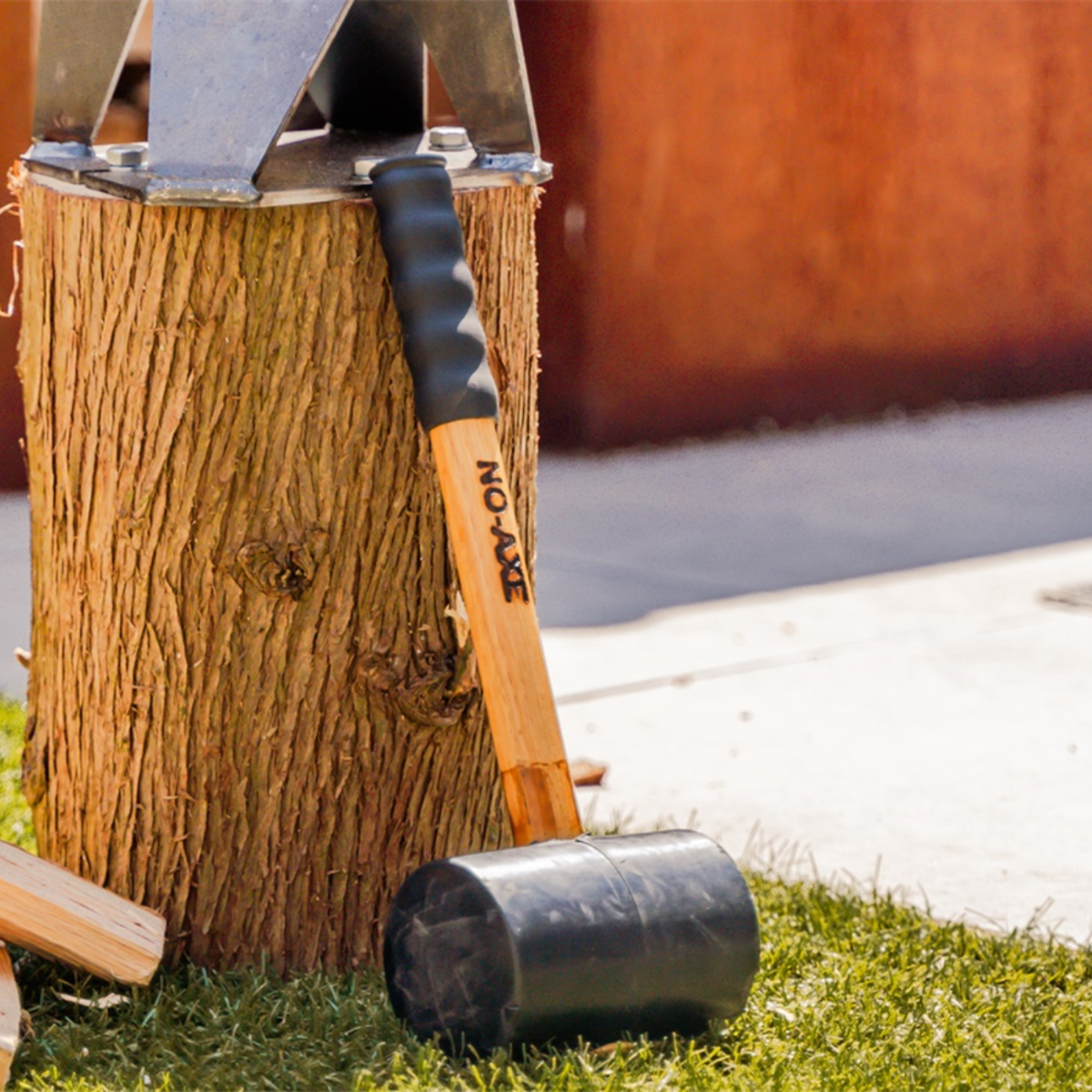 NO-AXE Rubber Hammer