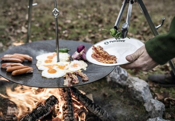 Fire pit with hanging grill sales