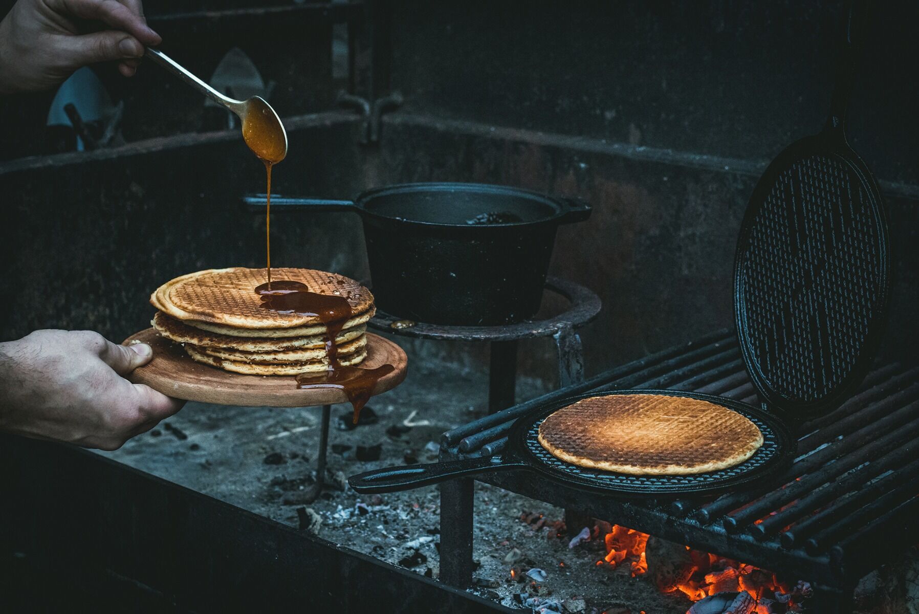 The Windmill Cast iron syrup waffle iron