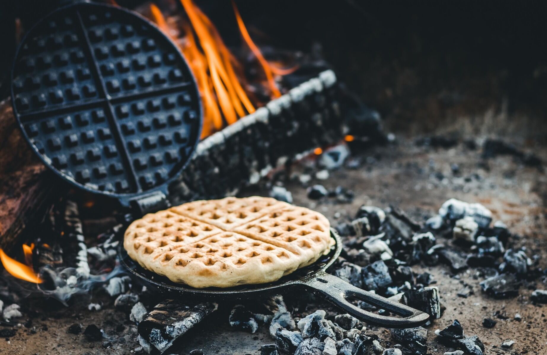 The Windmill Cast iron waffle iron