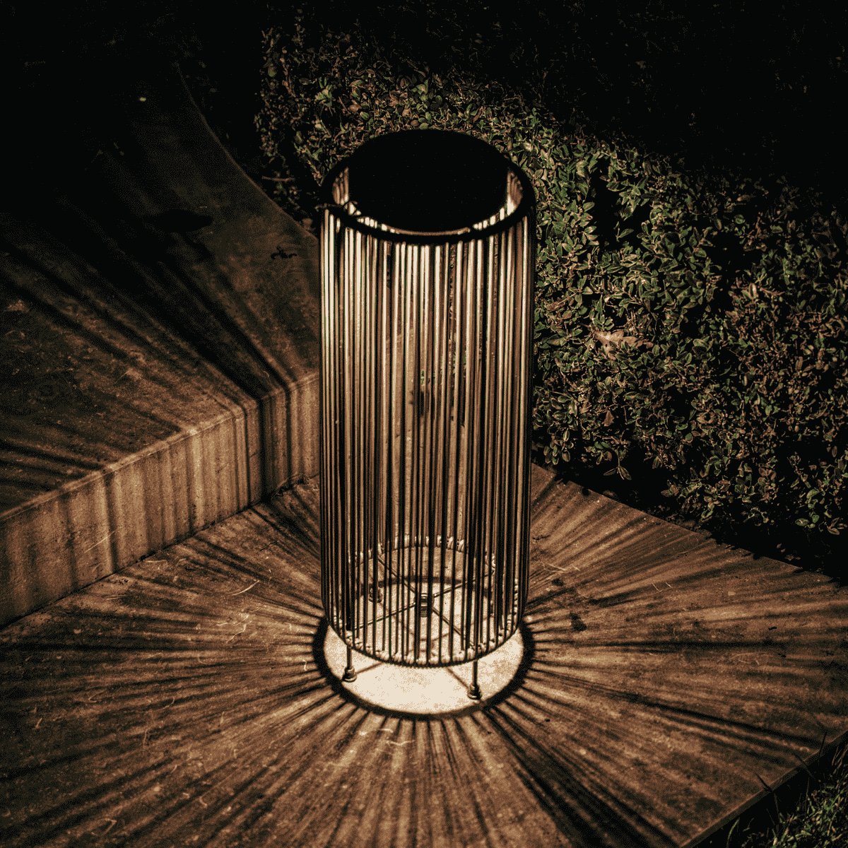 ZOLUNA solar floor lamp Luca Grande deep coal