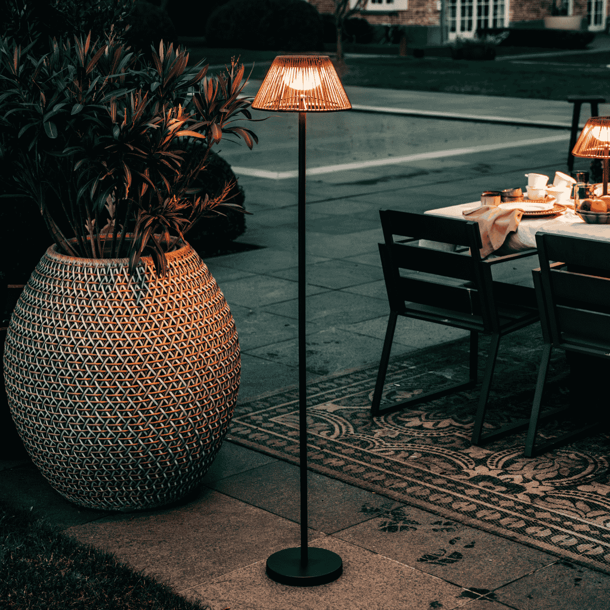 ZOLUNA solar floor lamp Sofie