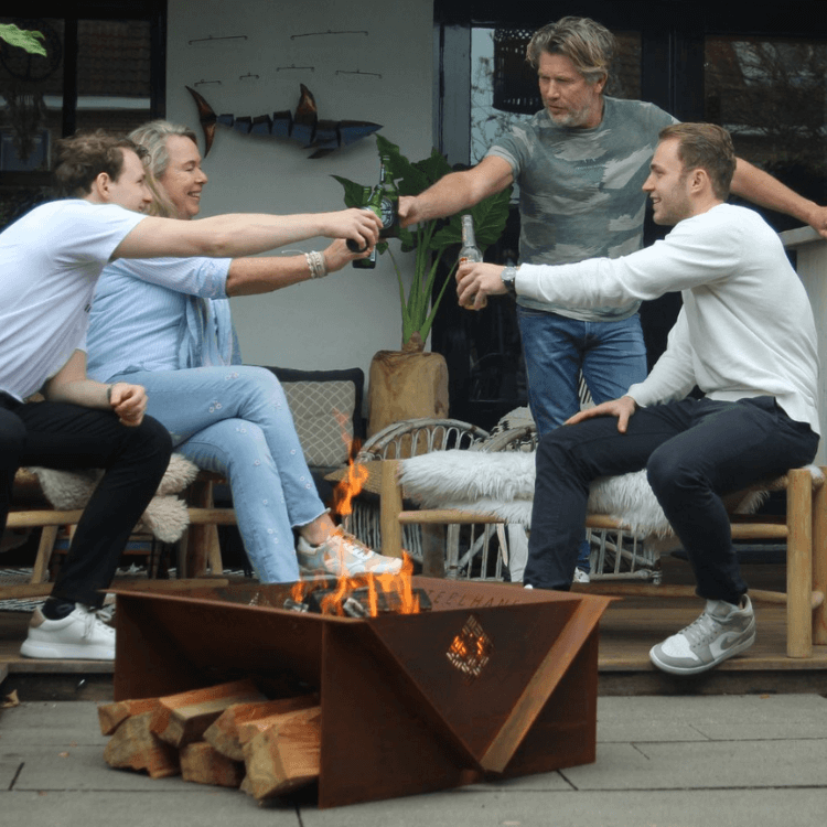 Steelhand v-pit firepit square